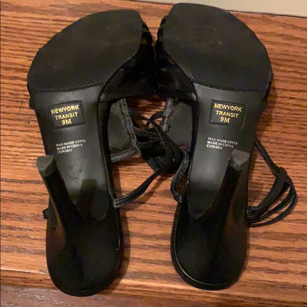 Shoes - Picture 5 of 6